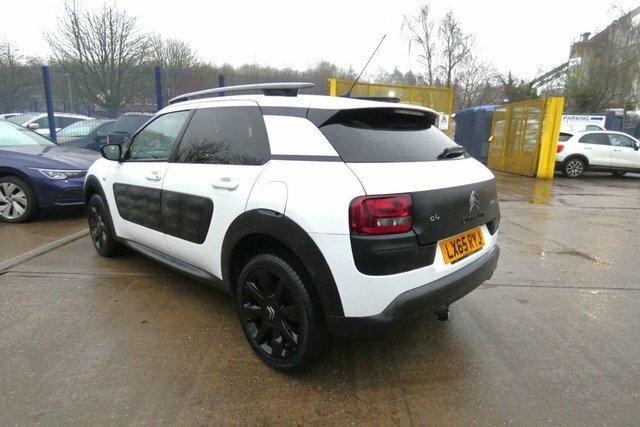 Citroen C4 Cactus 2015 1.6 Bluehdi Flair Hatchback LX65RYJ White #6