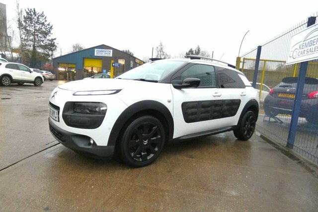 Citroen C4 Cactus 2015 1.6 Bluehdi Flair Hatchback LX65RYJ White #3