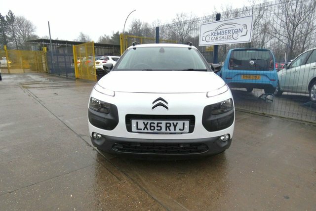 Citroen C4 Cactus 2015 1.6 Bluehdi Flair Hatchback LX65RYJ White #2