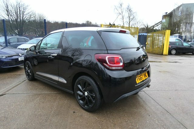 DS DS 3 2018 1.6 Bluehdi Connected Chic Hatchback Dies Black #6