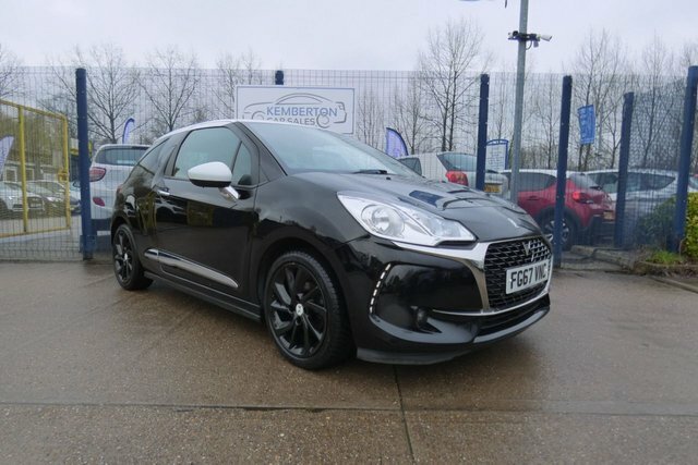 DS DS 3 2018 1.6 Bluehdi Connected Chic Hatchback Dies Black