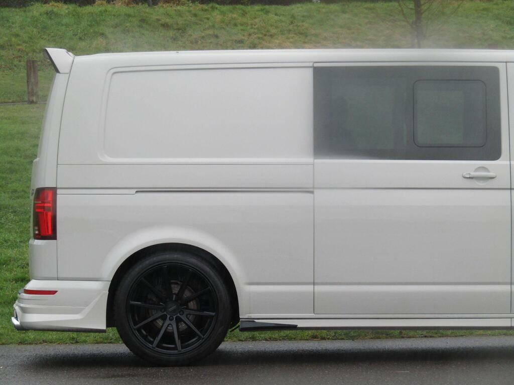 Volkswagen Transporter 2.0 Tdi T32 Highline Kombi Dsg Fwd Lwb High Roof E OW73DZH Grey #2