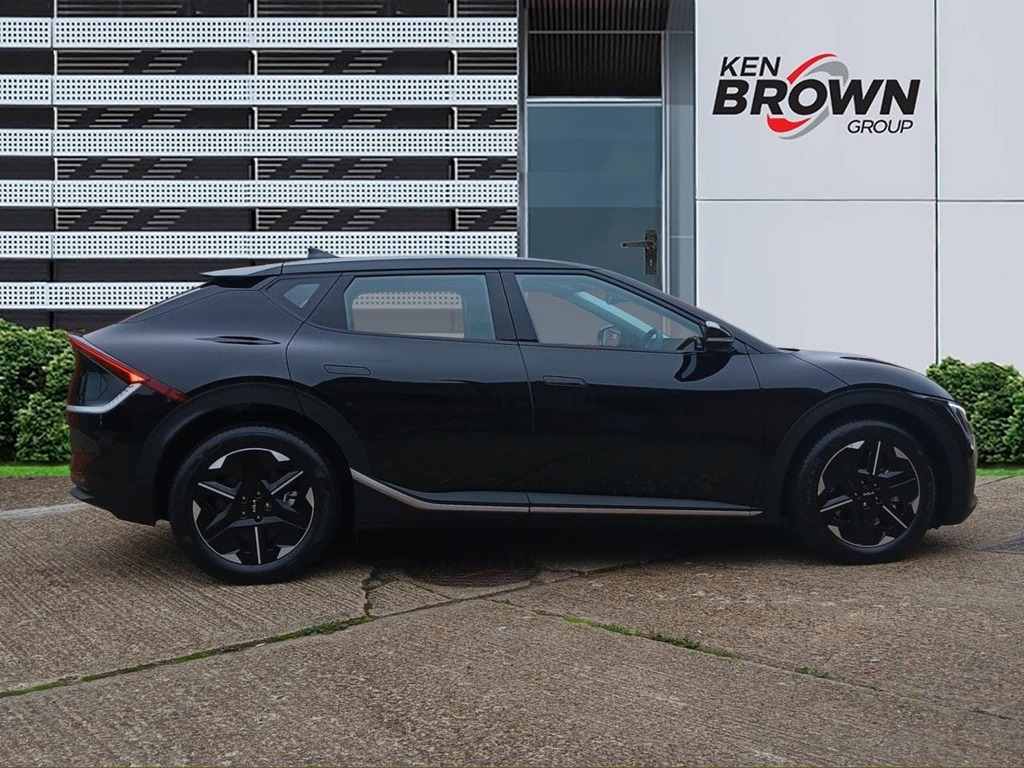 Kia EV6 63Kwh Air Sr Hatchback EO75MMJ Black #5