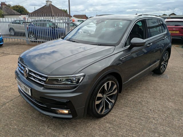 Volkswagen Tiguan 2.0 Tdi R-line Suv Dsg 4Motion Euro 6 NA67YWV Grey #3
