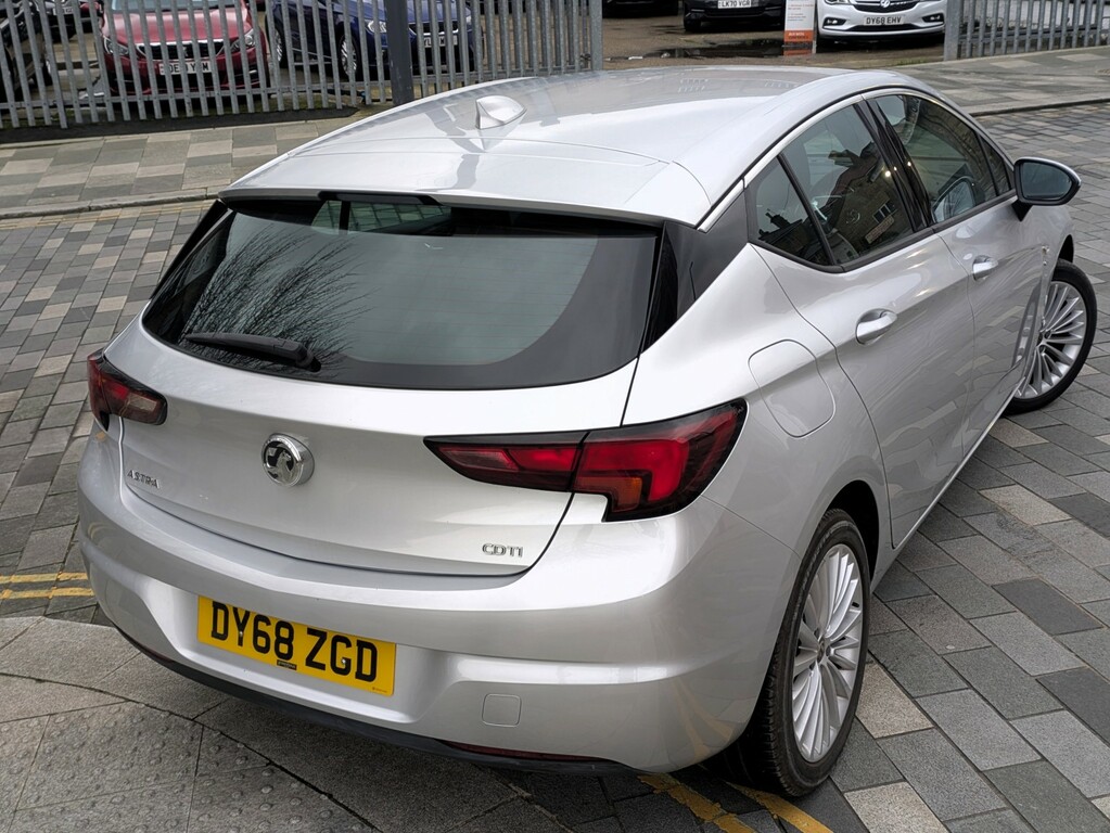 Vauxhall Astra Hatchback 1.6 Cdti Blueinjection Elite Nav 20186 Silver #4