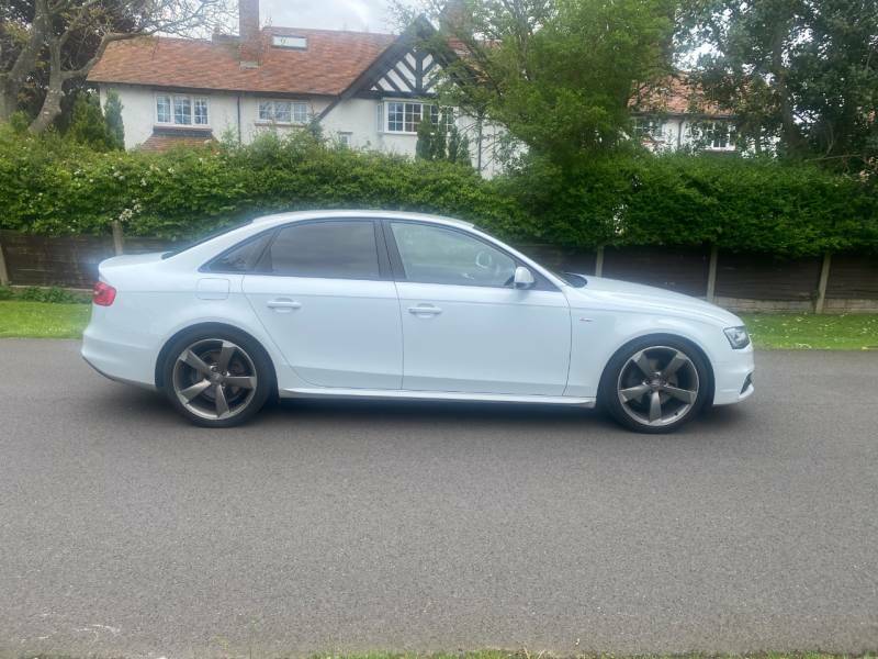 Audi A4 2.0 Tdi 177 Quattro Black Edition - 2013 13 ST13VWW White #4