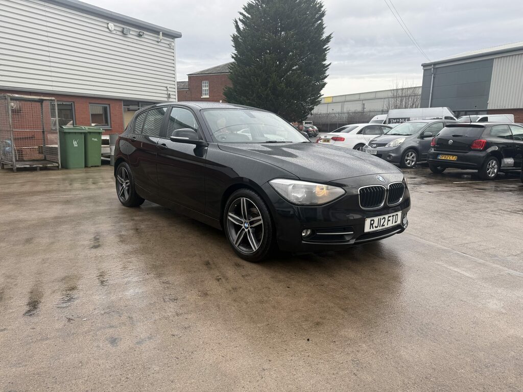 BMW 1 Series Hatchback RJ12FTD Black