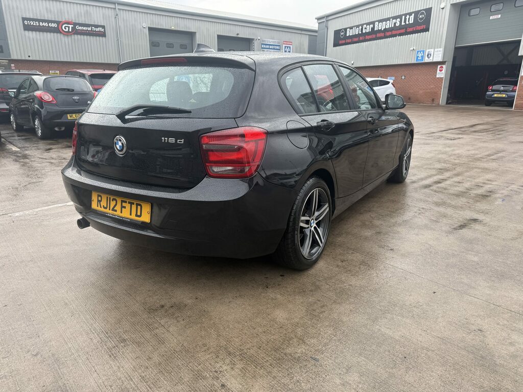 BMW 1 Series Hatchback RJ12FTD Black #4