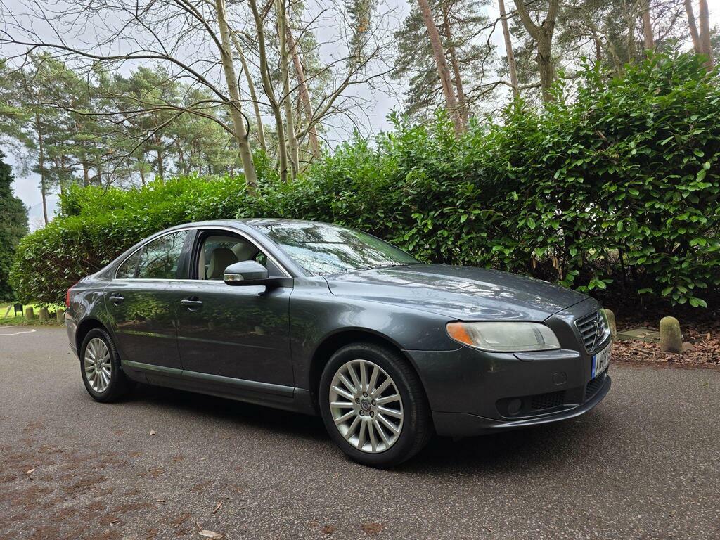 Volvo S80 T Se Lux Red #1