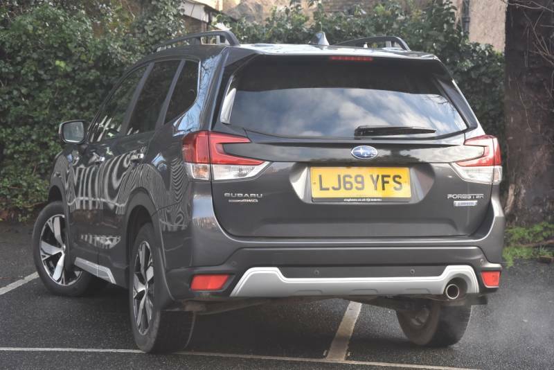 Subaru Forester 2.0I E-boxer Xe Premium Lineartronic - 2019 6 Grey #3