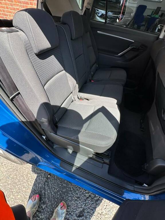 Toyota Verso 1.8 V-matic Trend M-drive S 7 Seater - 2014 6 Blue #6