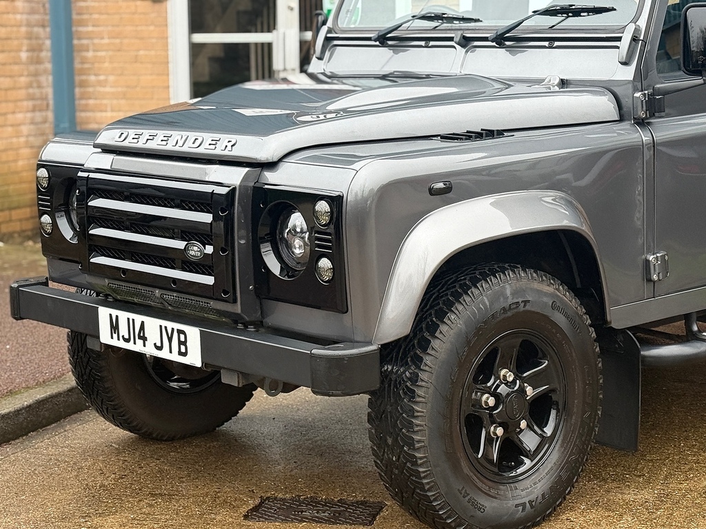 Land Rover Defender 90 Tdci Xs U5342 MJ14JYB  #2