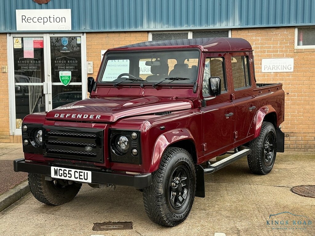 Land Rover Defender 110 Tdci Xs U5350 Red
