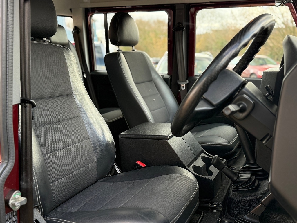 Land Rover Defender 110 Tdci Xs U5350 WG65CEU Red #3
