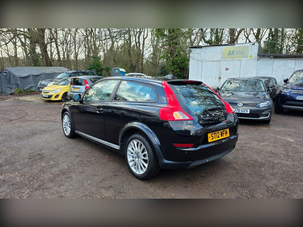 Volvo C30 2.0 Se Lux Sports Coupe Euro 5 Black #4