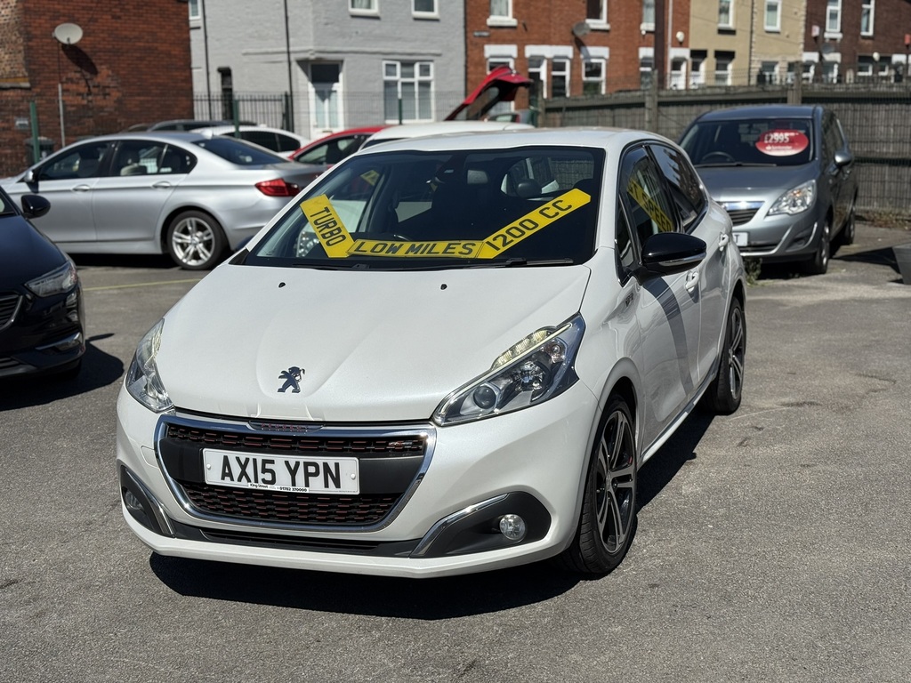 Peugeot 208 Gt Line 2015 15 Reg AX15YPN White #3