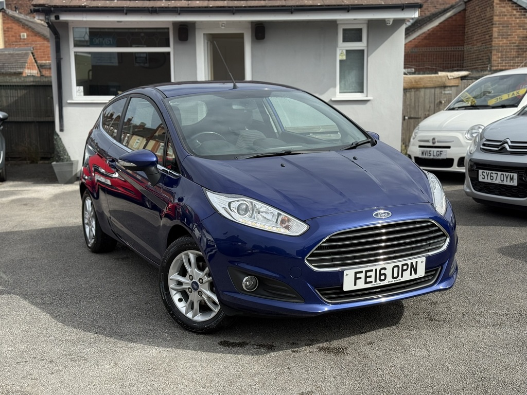 Ford Fiesta Zetec 2016 16 Reg FE16OPN Blue