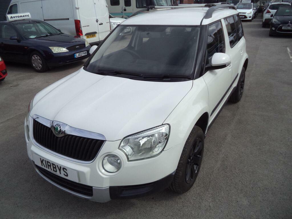 Skoda Yeti 1.2 Tsi S Euro 5 White #3