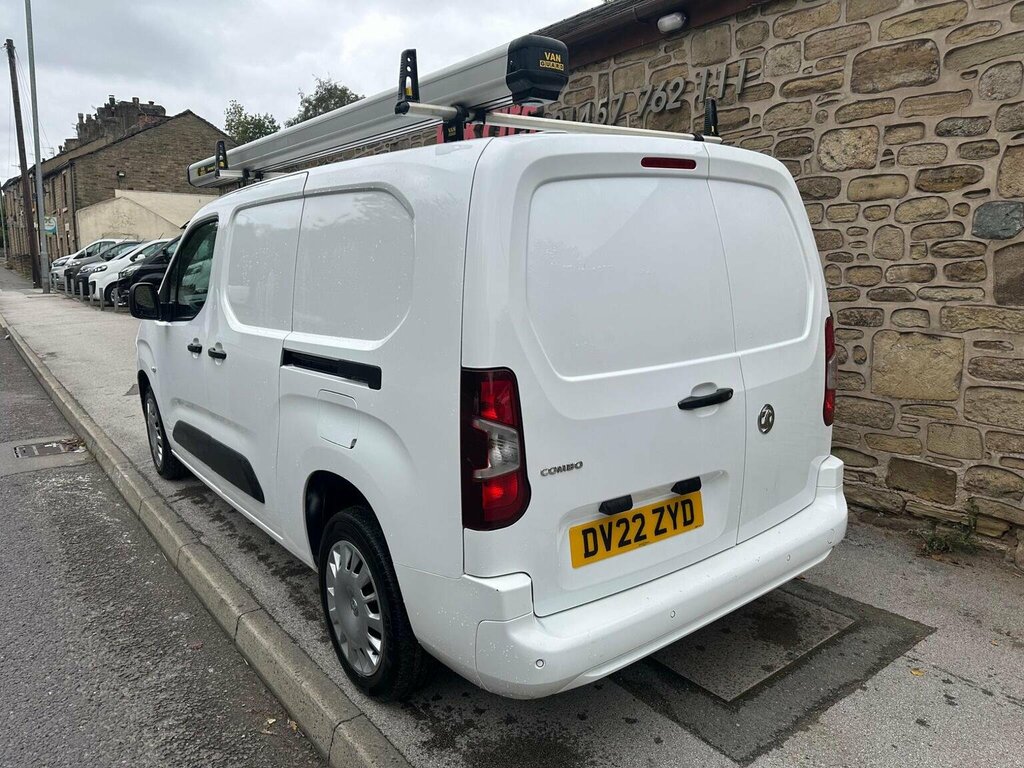 Vauxhall Combo Panel Van 1.5 Turbo D 2300 Sportive L2 H1 Euro 6 6 DV22ZYD White #2