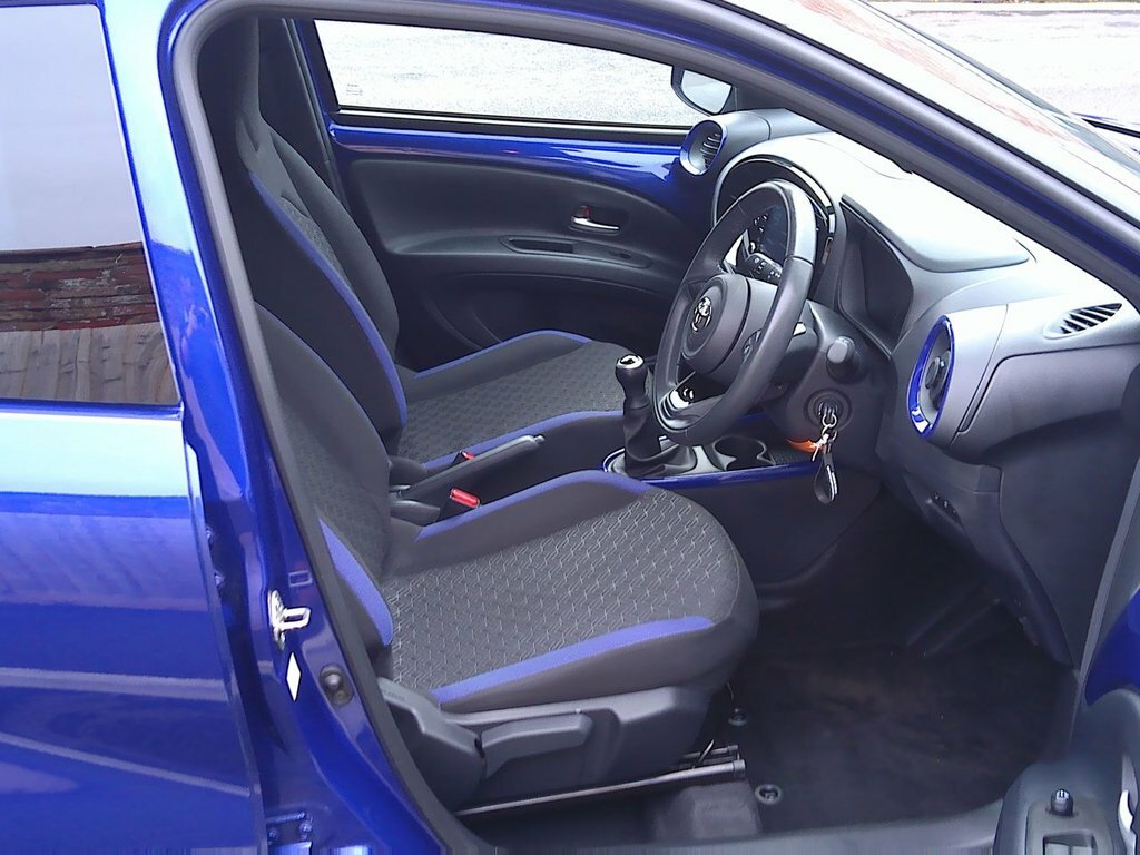Toyota Aygo X 1L Edge YC22HZD Blue #5