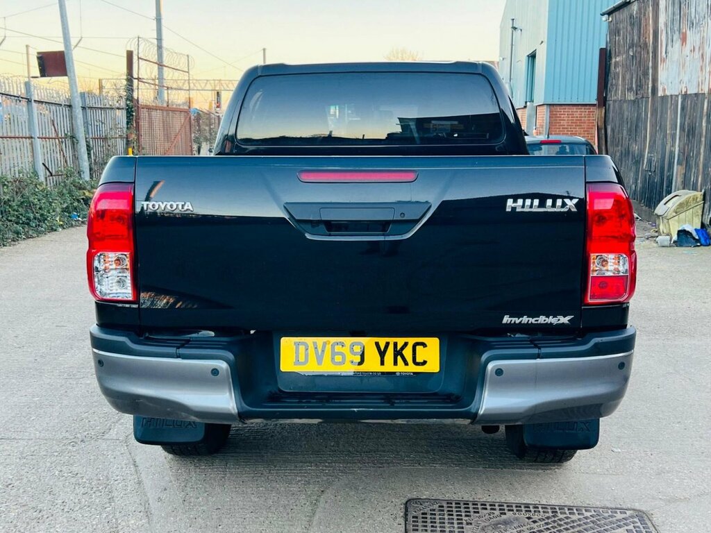Toyota HILUX Pickup 2.4 D-4d Invincible X 4Wd Euro 6 Ss DV69YKC Black #6