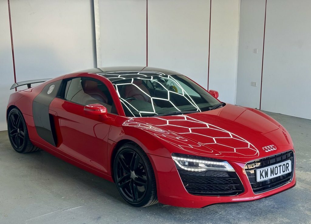 Audi R8 Coupe Red #2
