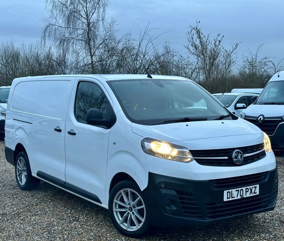 Vauxhall Vivaro 1.5L Dynamic 6Dr DL70PXZ White #2