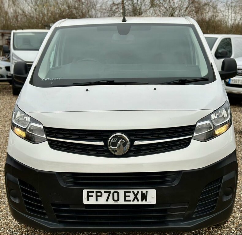 Vauxhall Vivaro 2L Dynamic 6Dr FP70EXW White #4