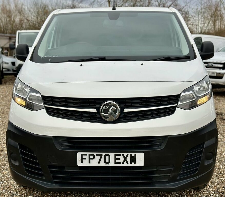 Vauxhall Vivaro 2L Dynamic 6Dr FP70EXW White #3