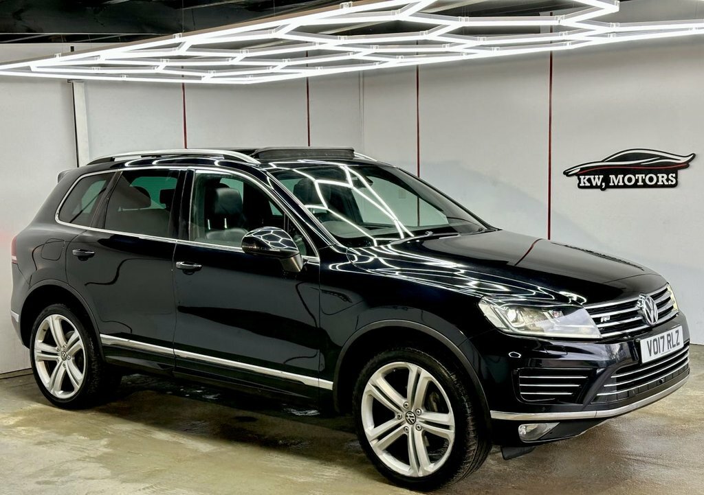 Volkswagen Touareg 3L R-line Plus VO17RLZ Black #2