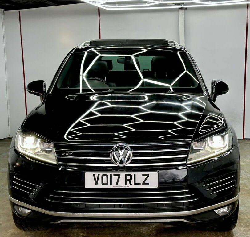 Volkswagen Touareg 3L R-line Plus VO17RLZ Black #5