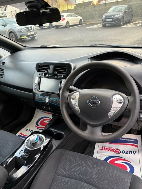 Nissan Leaf 30Kwh Acenta Hatchback 109 Bhp Black #6