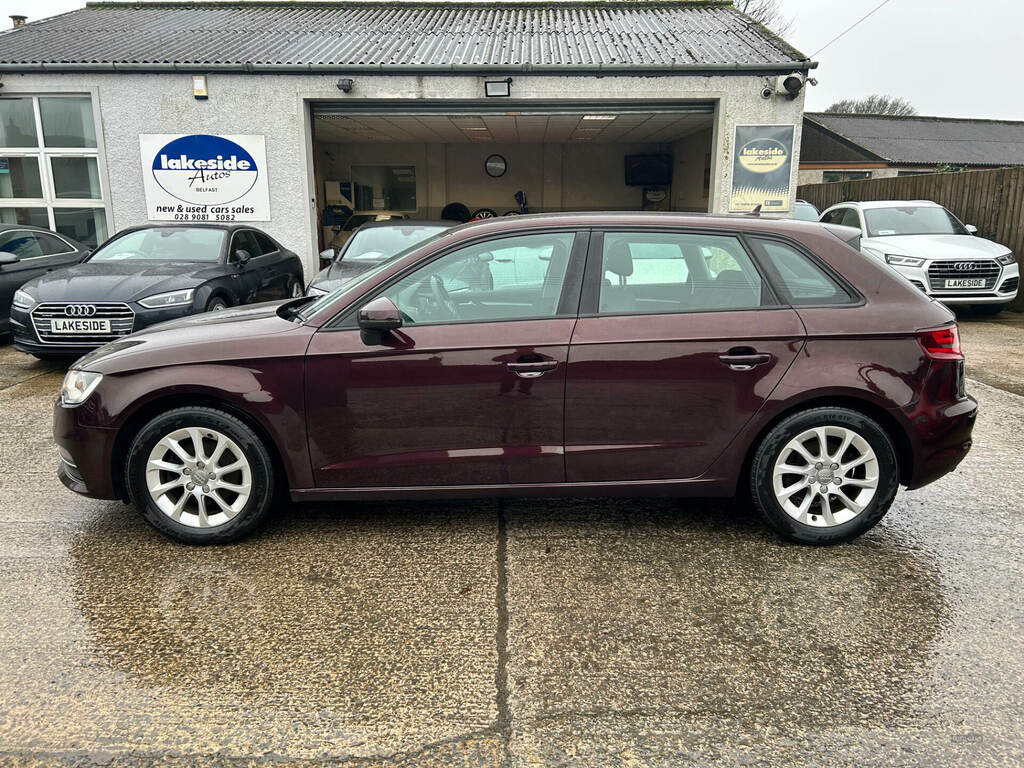 Audi A3 1.4 Tfsi Se Red #2
