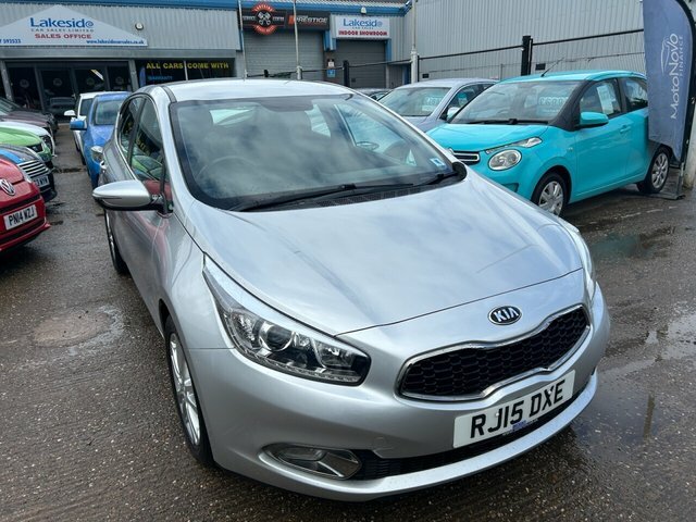 Kia Ceed 1.6 Crdi 2 Hatchback Euro 5 126 B Silver