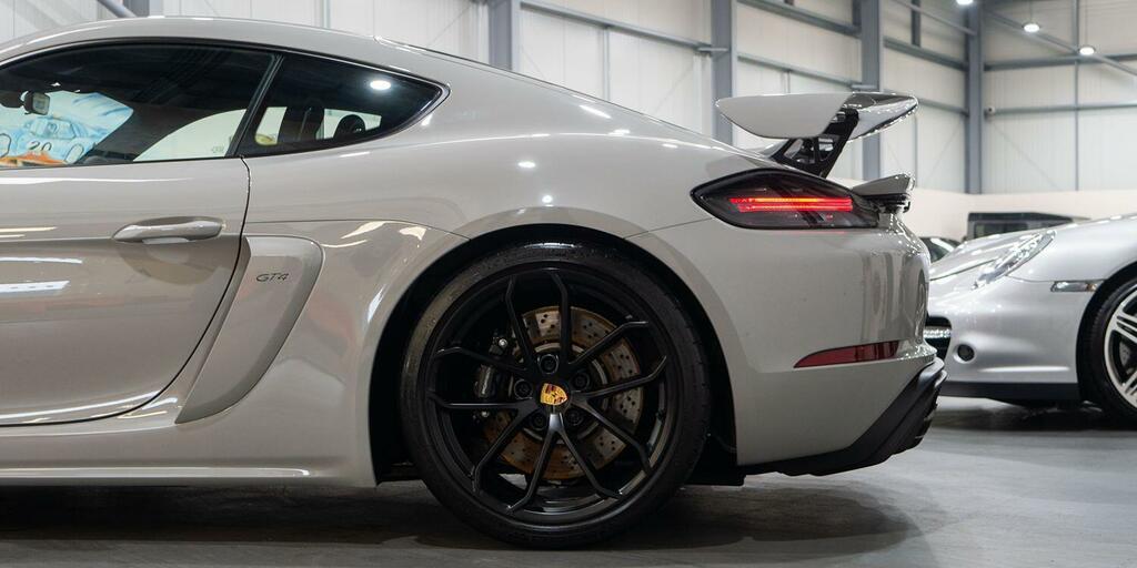 Porsche 718 4.0 Gt4 Grey #5