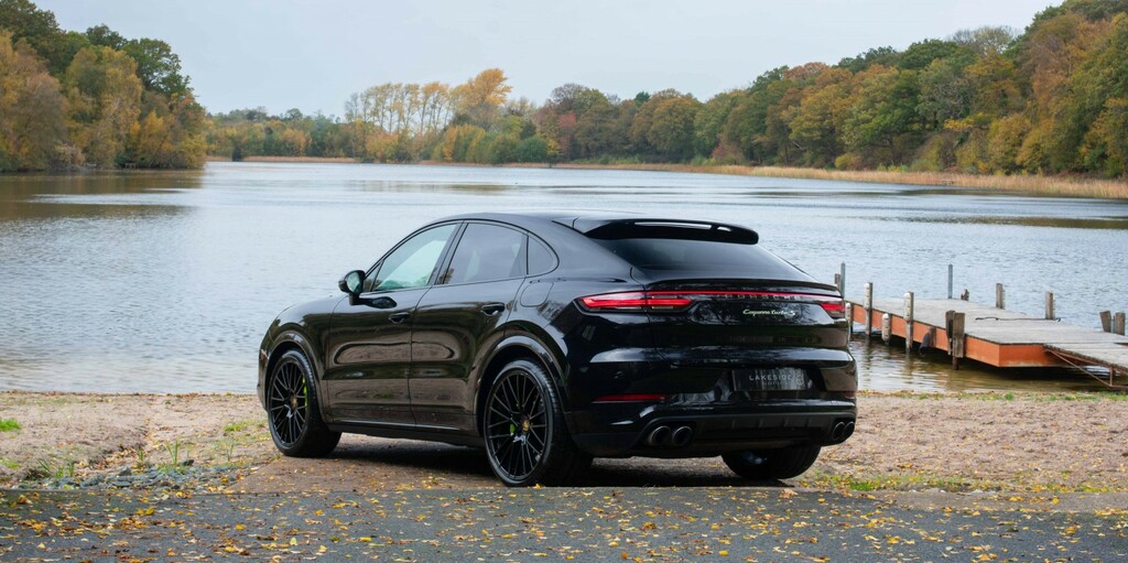 Porsche Cayenne 4.0 V8 E-hybrid 14.1Kwh Turbo S Black #4