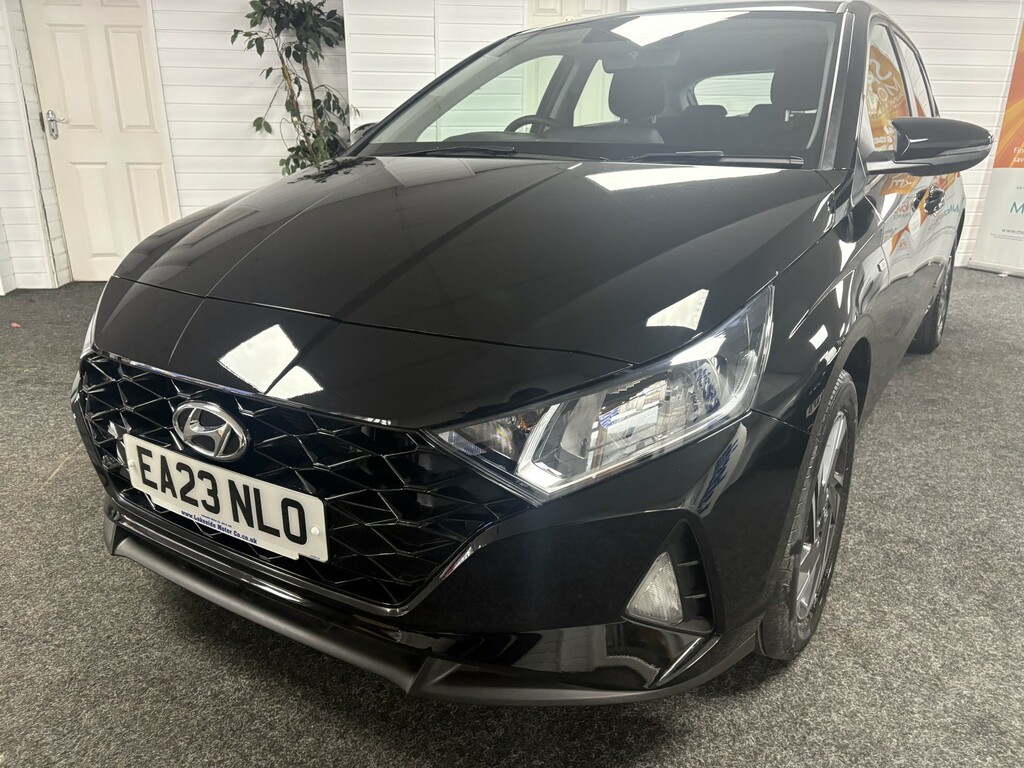 Hyundai I20 Hatchback 1.0 T-gdi Mhev Se Connect EA23NLO Black #3