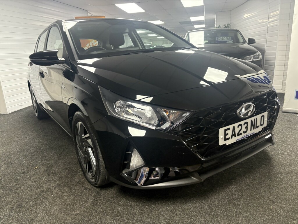Hyundai I20 Hatchback 1.0 T-gdi Mhev Se Connect EA23NLO Black #2