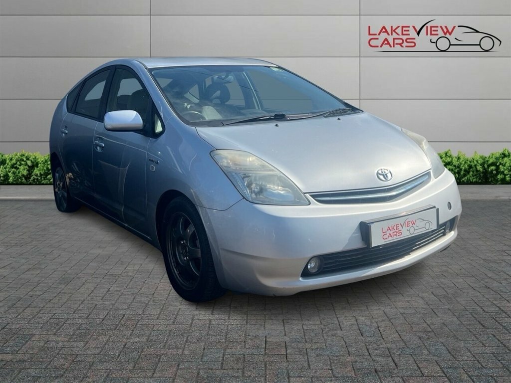 Toyota Prius 1.5L T Spirit Vvt-i Silver