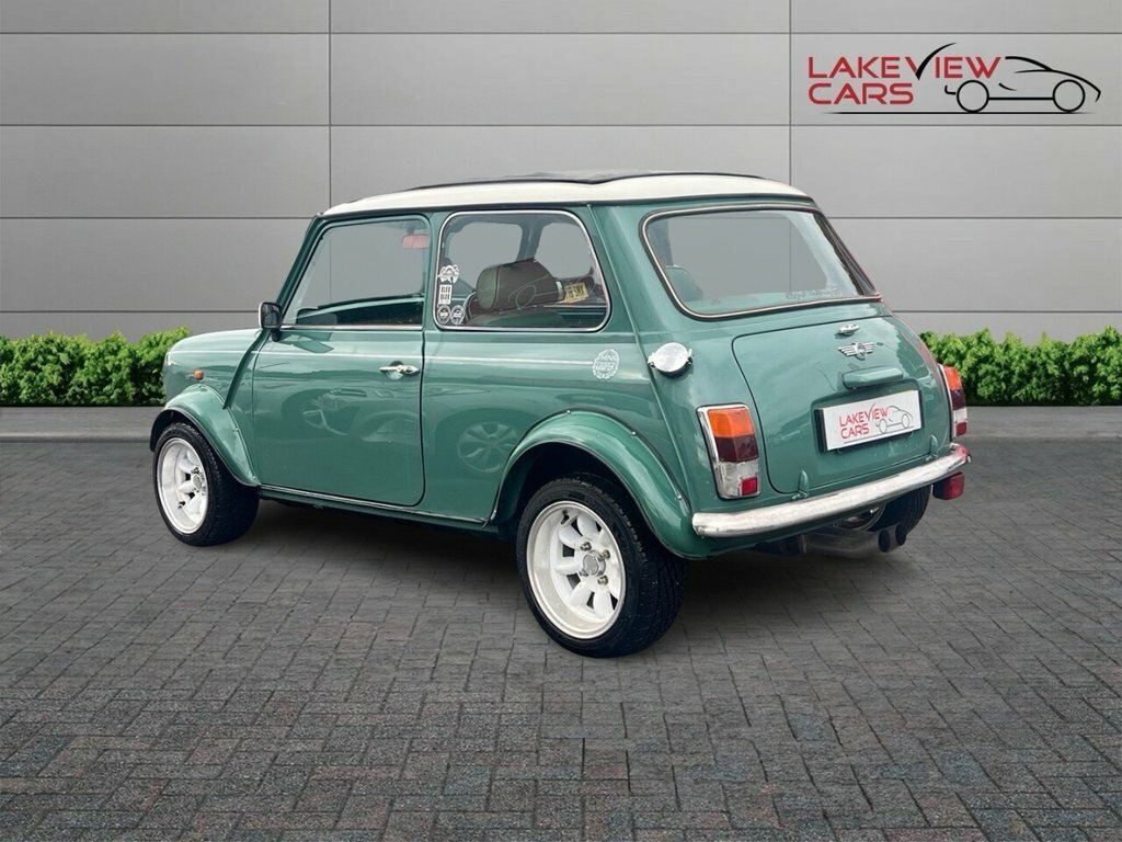 Rover MINI Saloon Green #2