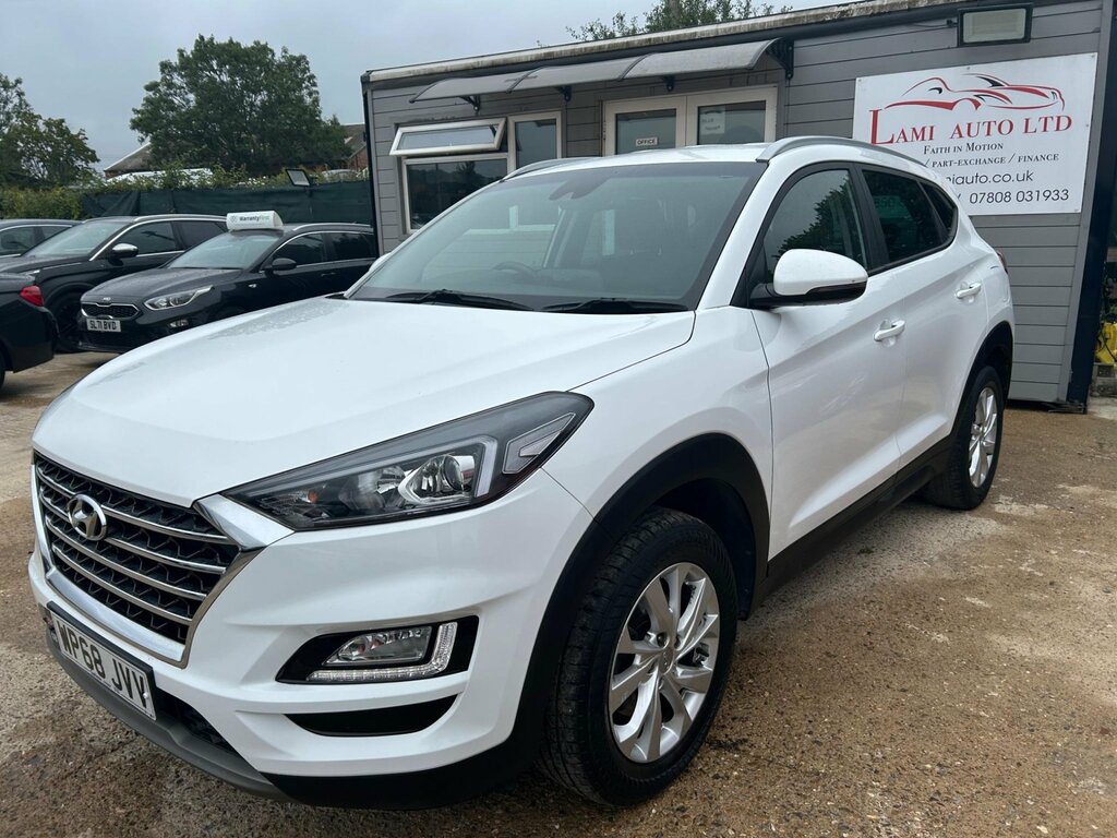 Hyundai Tucson 1.6 Crdi Se Nav Euro 6 Ss WP68JVV White #4