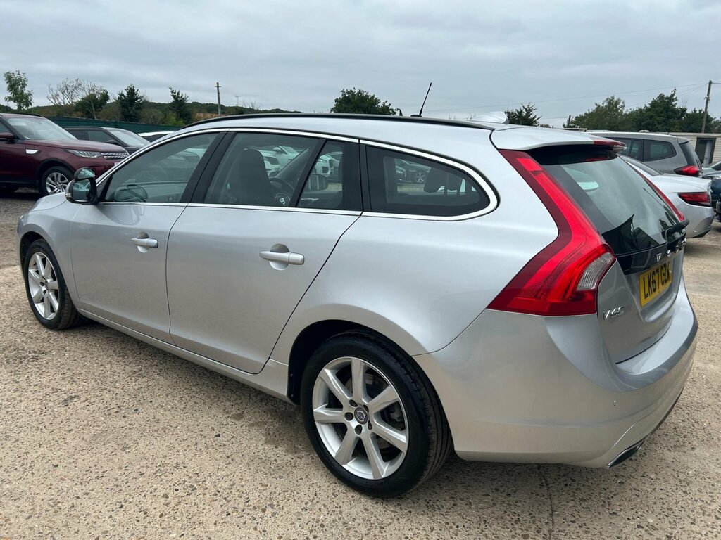 Volvo V60 2.0 D4 Se Nav Euro 6 Ss LK67CZW Silver #5