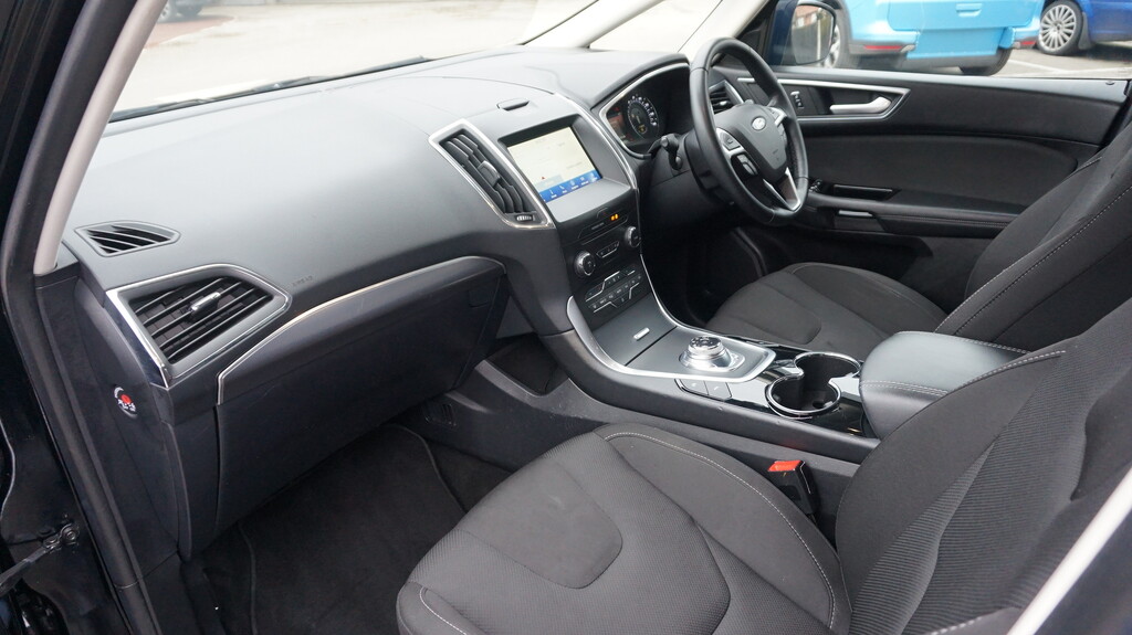 Ford S-Max #10