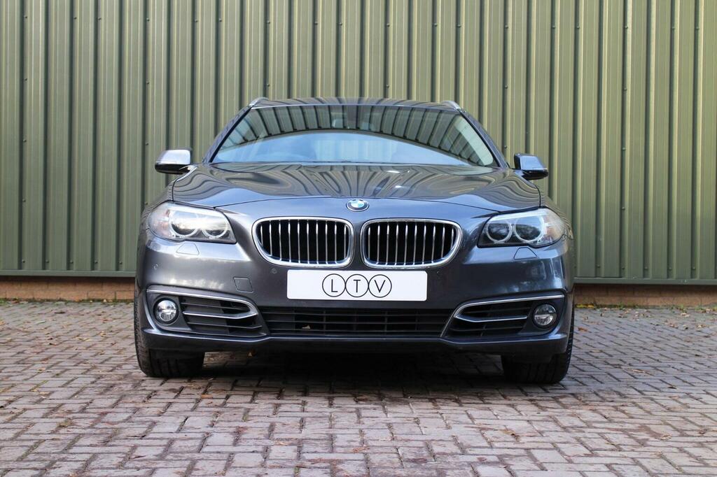 BMW 5 Series 2.0 528I Luxury Touring Euro 6 Ss Grey #2