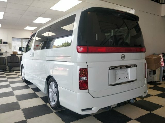 Nissan Elgrand Mpv HC08BNO White #2
