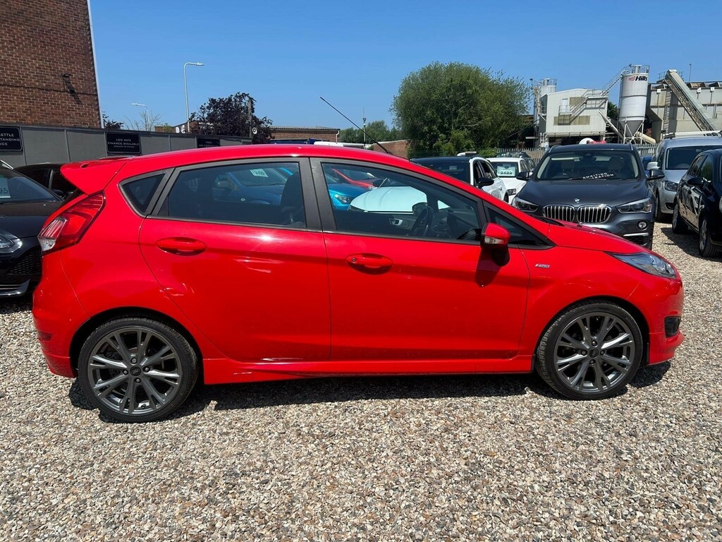 Ford Fiesta 1.0T Ecoboost St-line Euro 6 Ss WU66RFZ Red #5