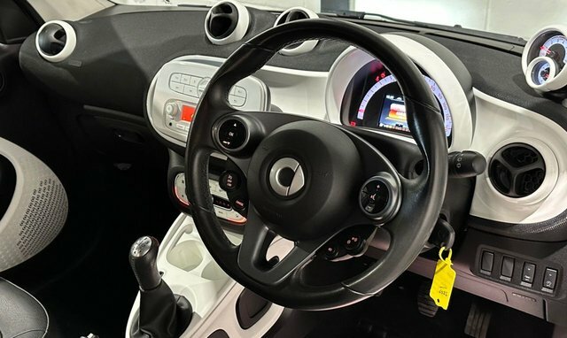 Smart Forfour 1.0 Prime Hatchback Euro 6 S S White #2