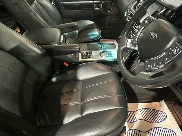 Land Rover Range Rover 4.4 Tdv8 Vogue 313 Bhp Silver #6