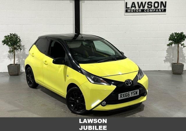 Toyota Aygo 1.0 Vvt-i X-cite 3 Yellow Bi-tone Hatchback Pe Yellow