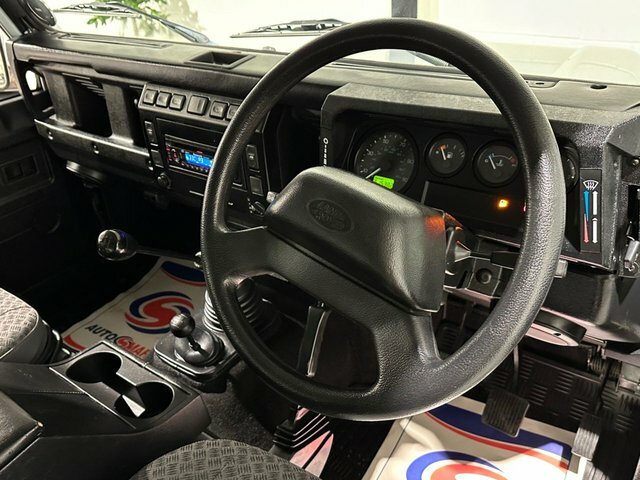 Land Rover Defender 2.5 Td5 County Hard Top Suv Swb 282 Silver #2